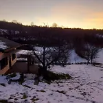 Podgozd House *