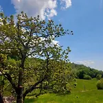Podgozd House *