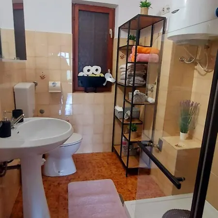 Vakantiehuis Podgozd House