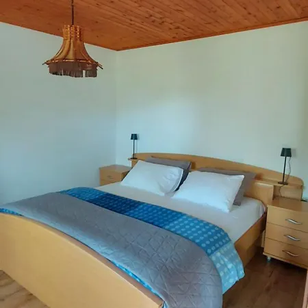 Podgozd House * Trnovo