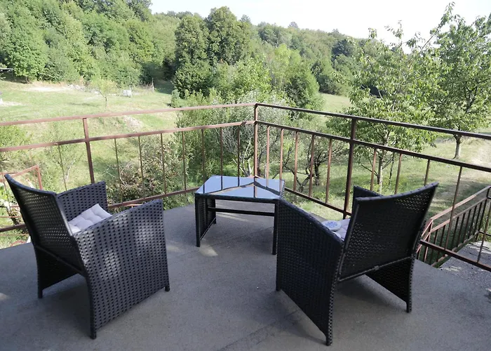 Podgozd House * Trnovo