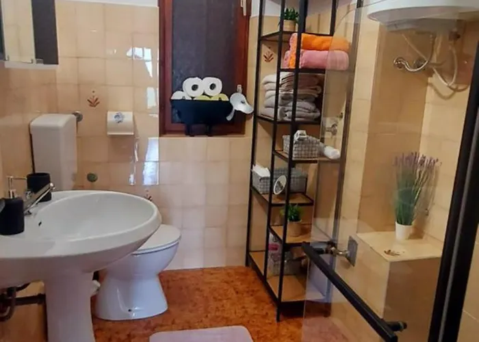 Vikendica Podgozd House