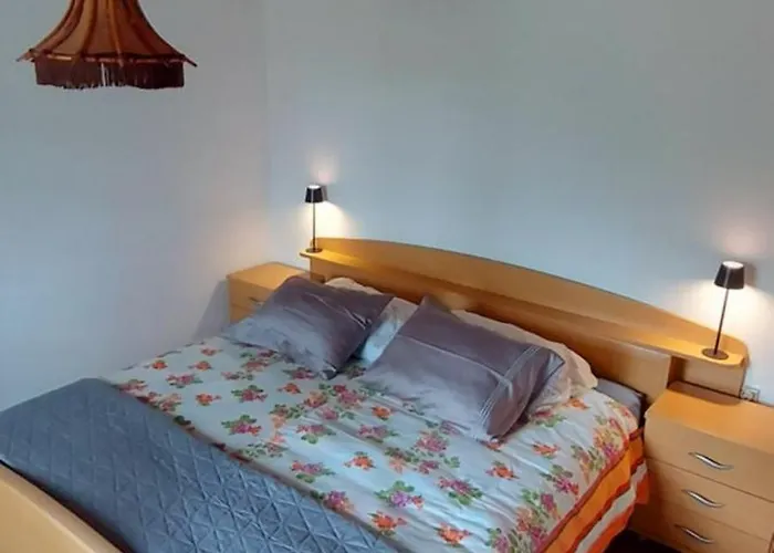 Podgozd House 度假居 *