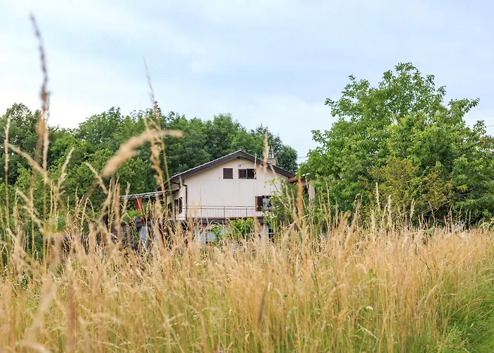Vikendica Podgozd House